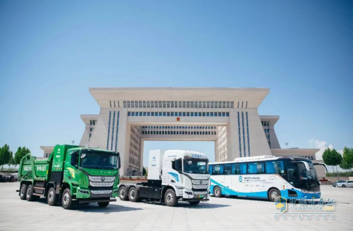 億華通氫燃料電池車隊在新疆伊寧開啟巡展